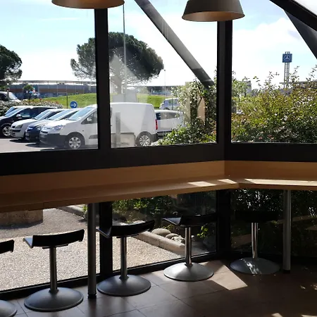Hotelf1 Fréjus Sur Argens 3* Roquebrune-sur-Argens