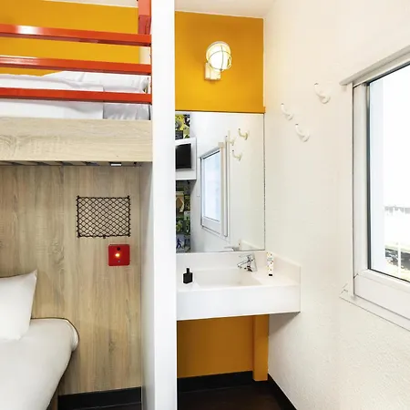 Hotelf1 Frejus Sur Argens Hotel