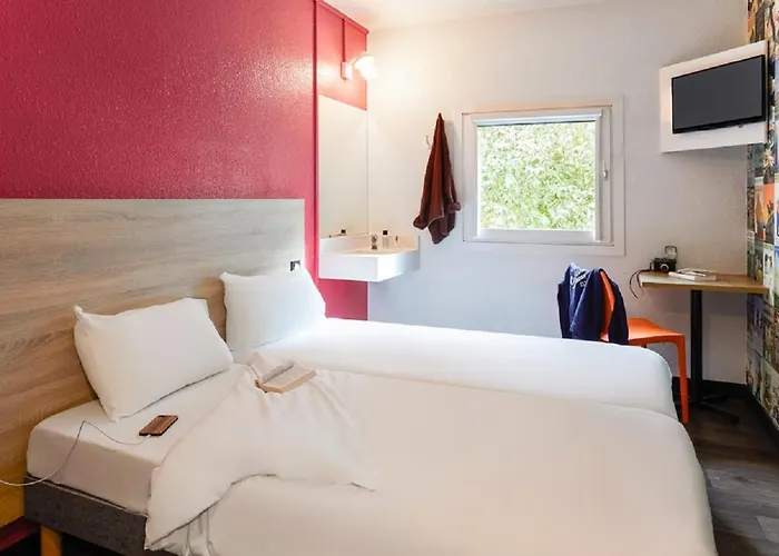Hotelf1 Frejus Sur Argens Hotel