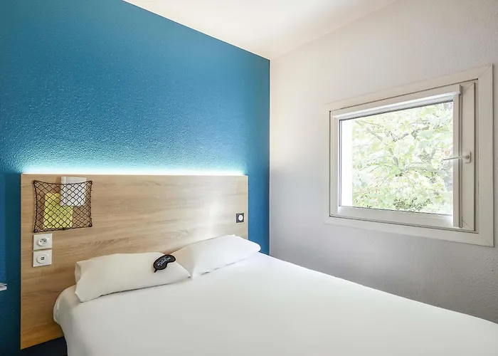 Hotelf1 Frejus Sur Argens Roquebrune-sur Argens