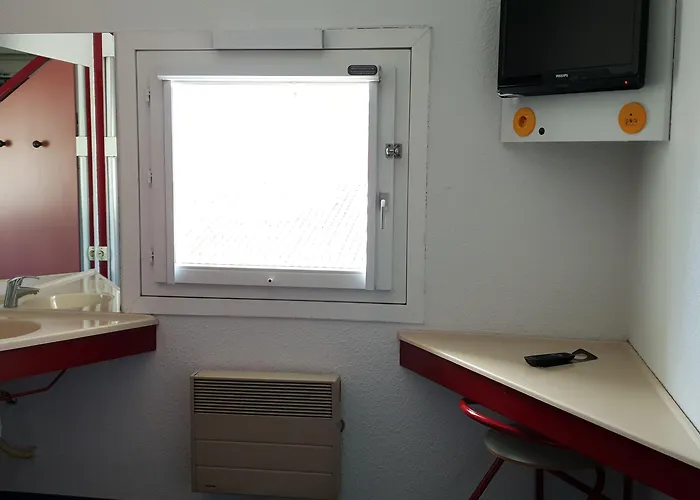 Hotelf1 Frejus Sur Argens Roquebrune-sur Argens
