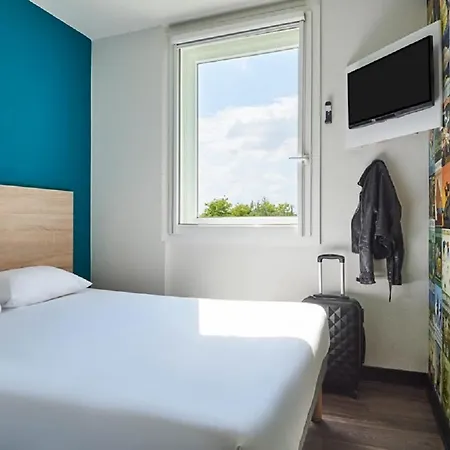 Hotel Hotelf1 Frejus Sur Argens 3*