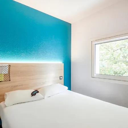 Hotelf1 Frejus Sur Argens Hotel Roquebrune-sur-Argens