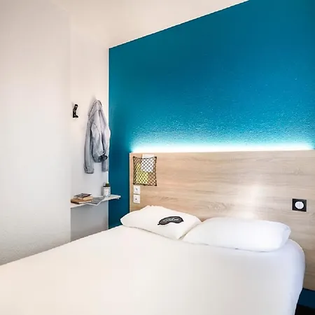 Hotelf1 Frejus Sur Argens Hotel