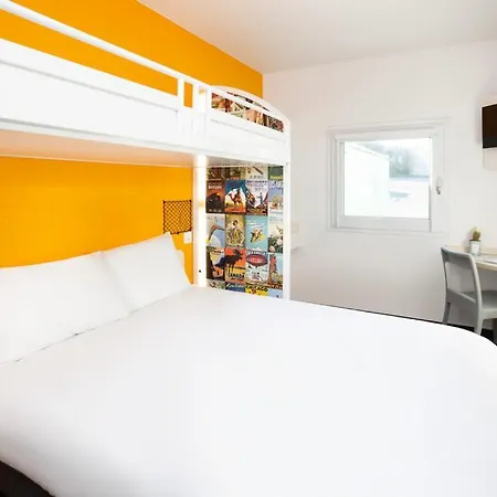 Hotelf1 Frejus Sur Argens Roquebrune-sur-Argens