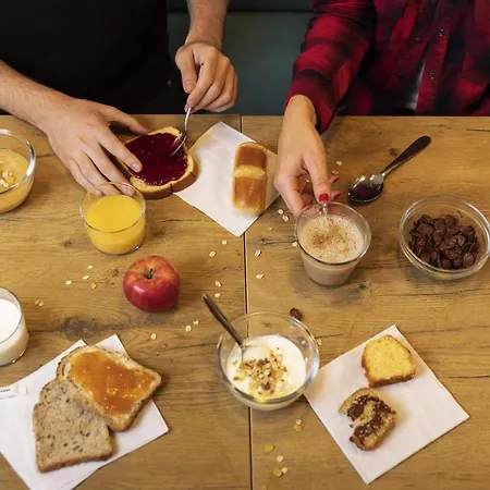 Hotelf1 Frejus Sur Argens Roquebrune-sur Argens