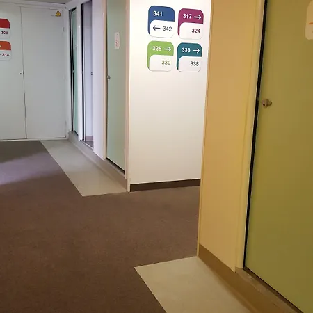 Hotelf1 Frejus Sur Argens Рокбрюн-сюр-Аржан