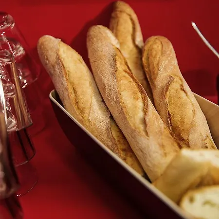 Hotelf1 Frejus Sur Argens Отель 3*