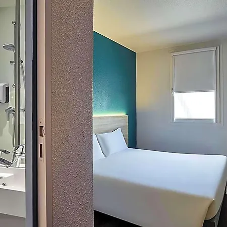 Hotel Hotelf1 Fréjus Sur Argens 3*