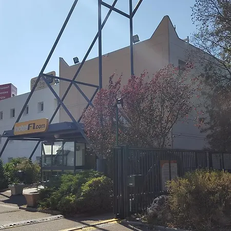 Отель Hotelf1 Frejus Sur Argens 3*